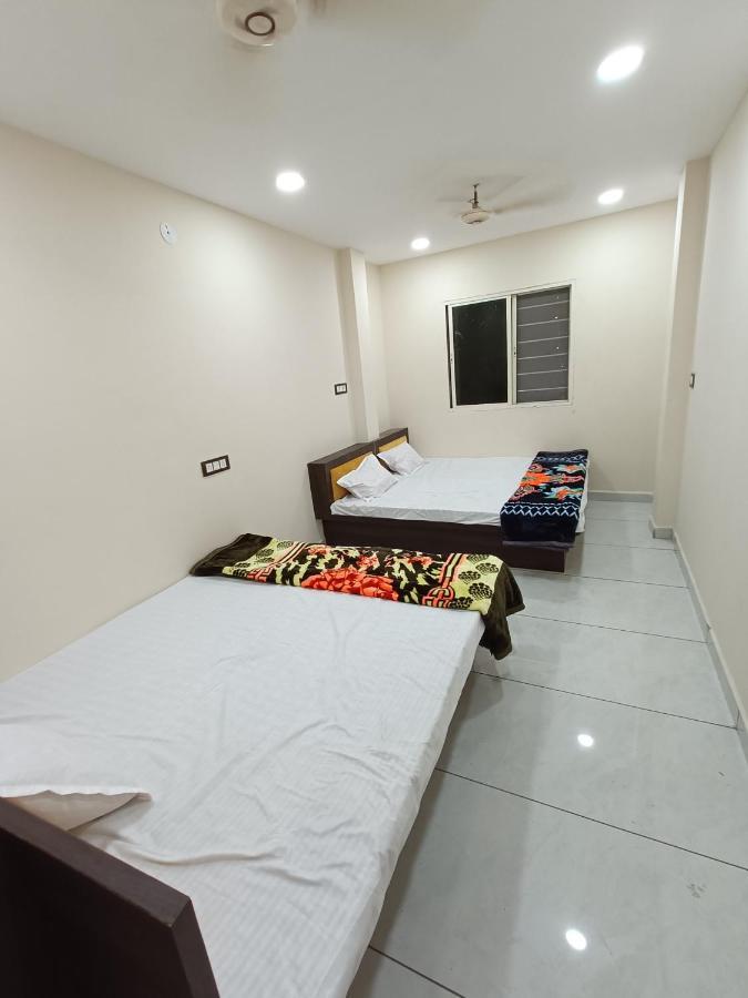 Hotel Shipra Inn Ujjain Exteriör bild