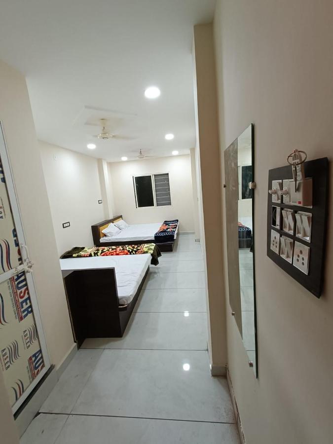 Hotel Shipra Inn Ujjain Exteriör bild