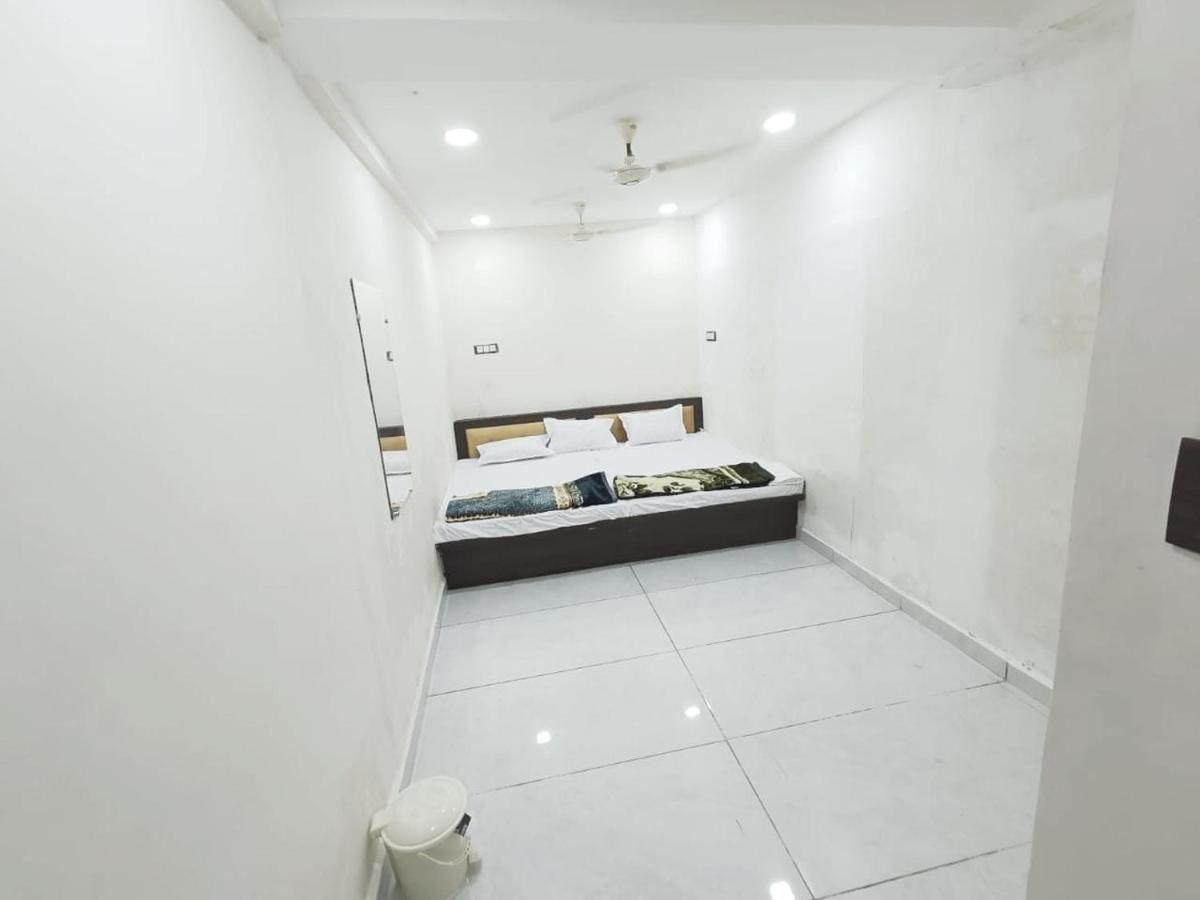 Hotel Shipra Inn Ujjain Exteriör bild
