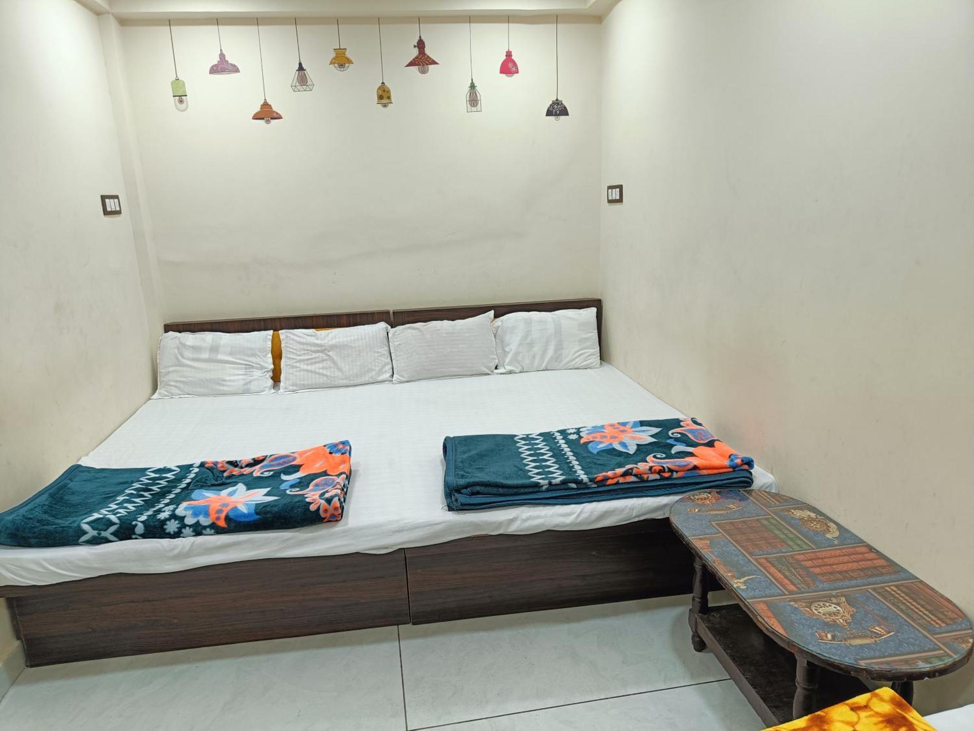 Hotel Shipra Inn Ujjain Exteriör bild
