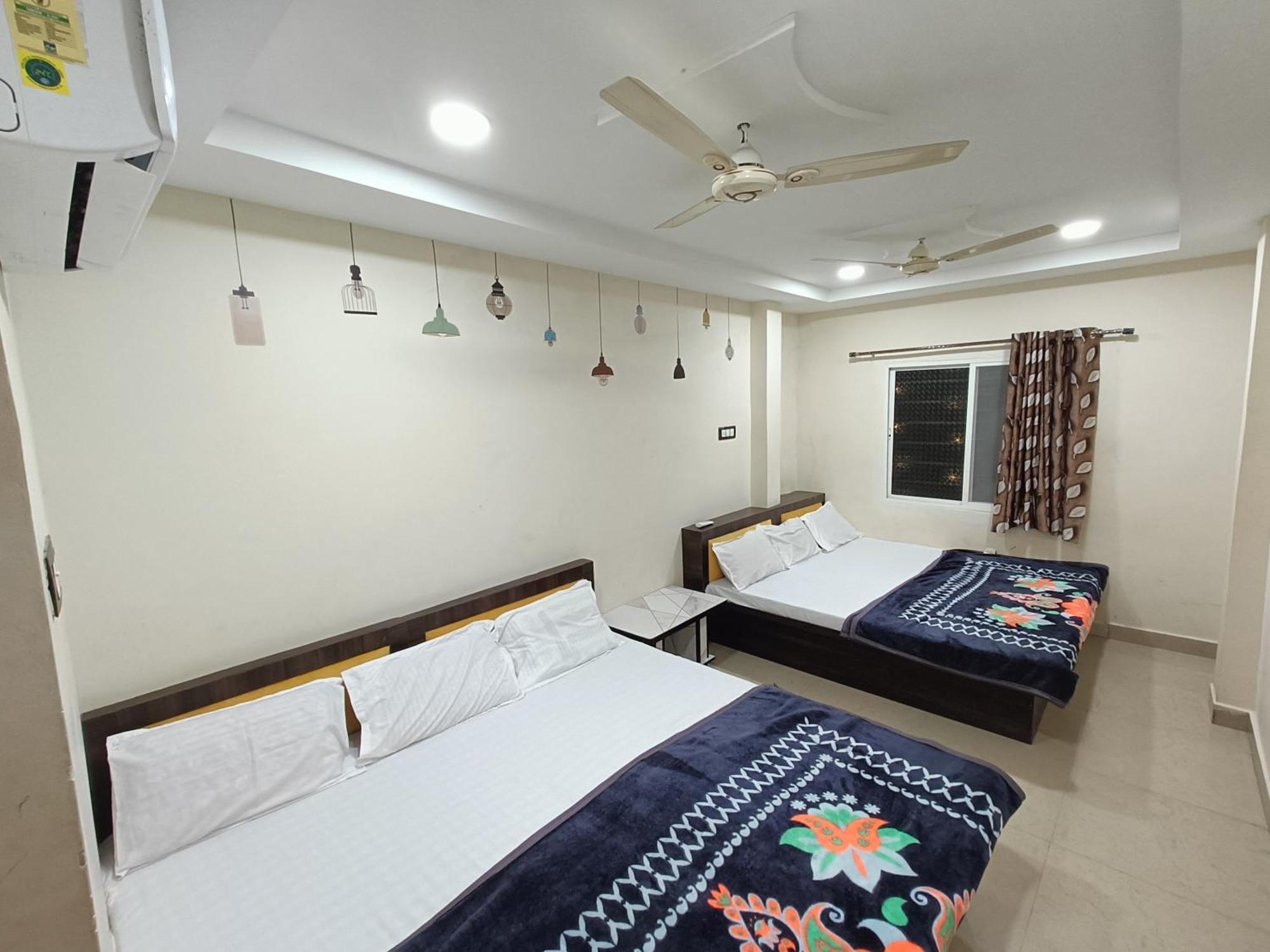 Hotel Shipra Inn Ujjain Exteriör bild