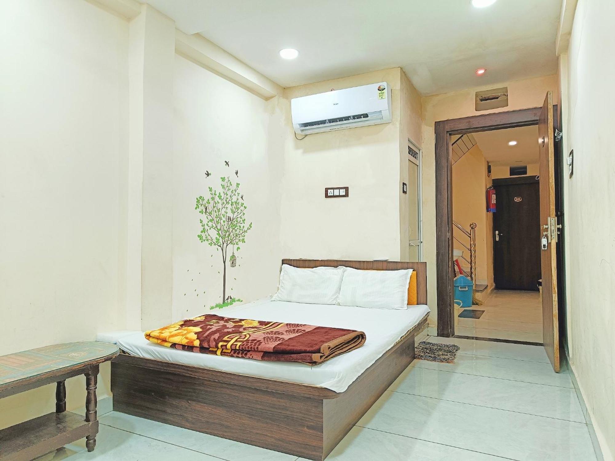 Hotel Shipra Inn Ujjain Exteriör bild